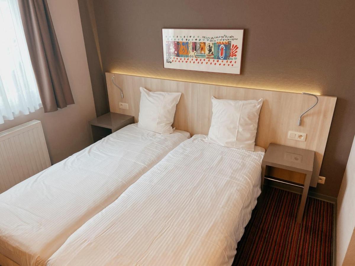 Hotel Les100Ciels Saint-Hubert Εξωτερικό φωτογραφία